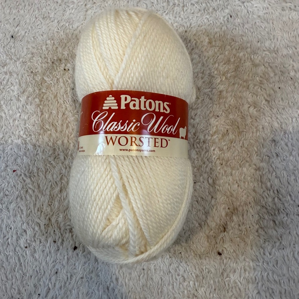 Patons Classic Wool Worsted Yarn Aran Off White 100% Pure New Wool 3.5oz 210yds